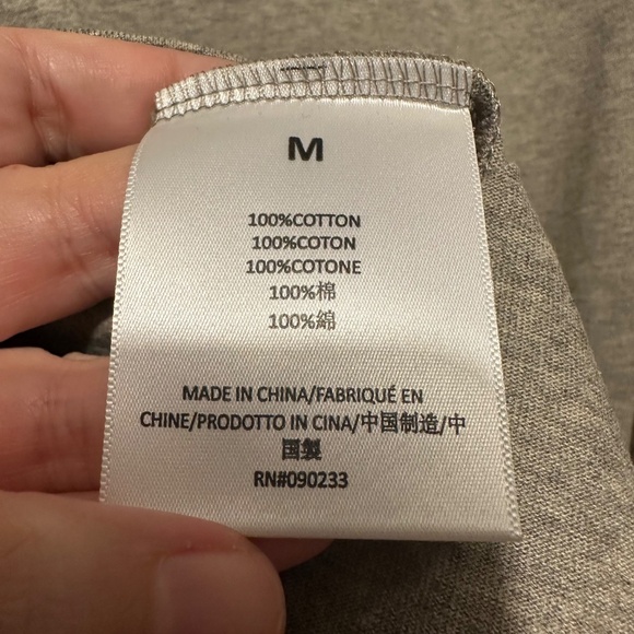 NWT Essentials Fear of God T-Shirt - size M - Picture 7 of 9